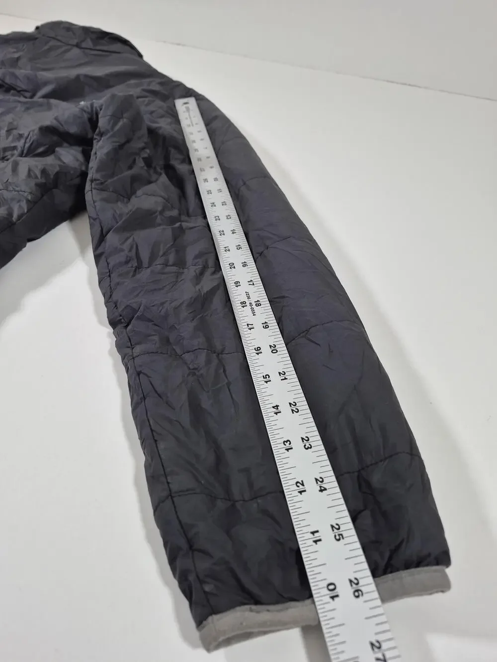 The North Face Jacket Mens L Gray Lightweight Puffer Full Zip Insulated READ